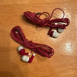 Set of two soft-plug earbud headphones